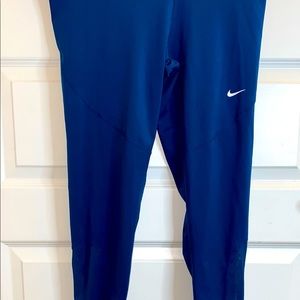 Nike leggings